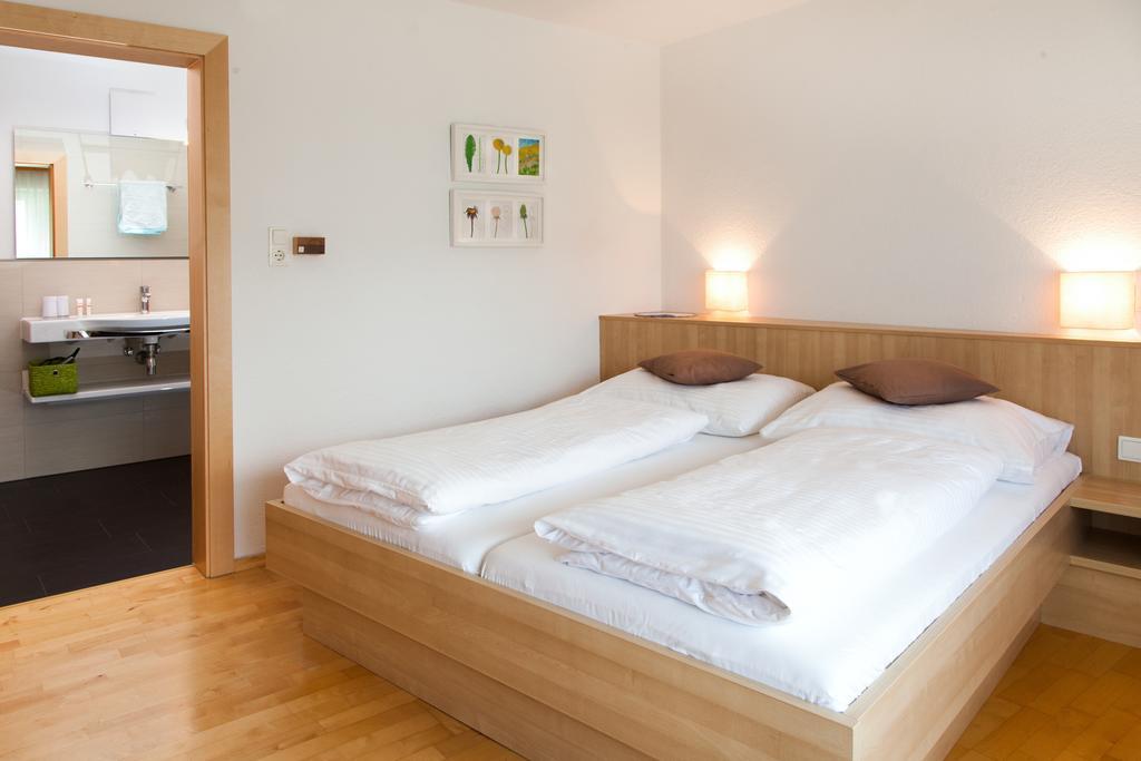 Hotel Gastehaus Frischhut Nassereith Esterno foto