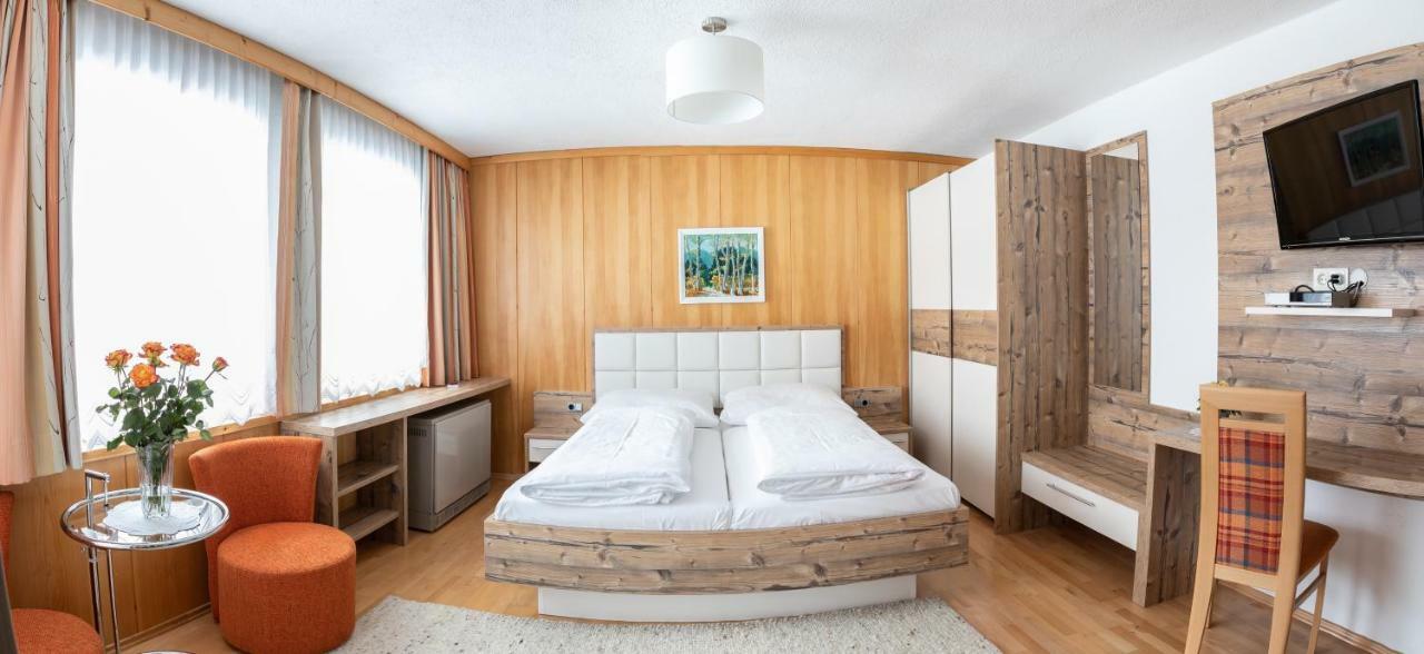 Hotel Gastehaus Frischhut Nassereith Esterno foto